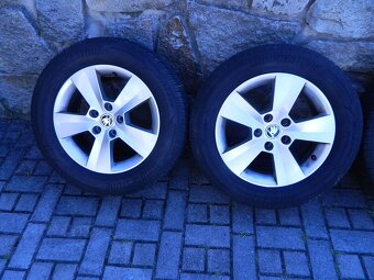 ŠKODA SUPERB III ALU KOLA+ZIMNÍ BRIDGESTONE 5.000,- - 2