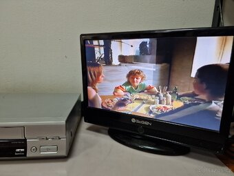 Videorekordér JVC HR-V205 VHS - 2