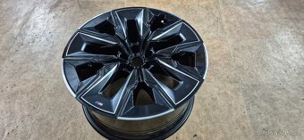Originální alu disků BMW 7 G70 i7 G12 G11 10,5x21 ET44 - 2