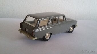 Starý ruský model Moskvič 426 varianta pro domácí trh - 2