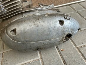 Polomotor Jawa 250 Pérák - 2