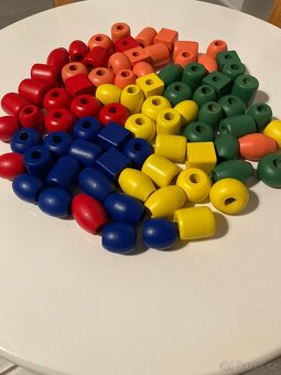 Jouéco dřevěné navlékací korále - 2