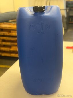 Nový plastový demižon 60k - 2