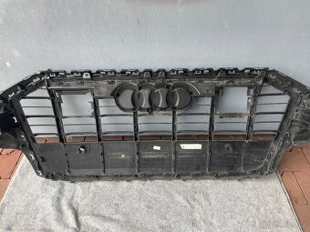 Audi Q7 maska černa rok 2021-2023 - 2