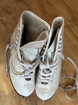 Brusle dívčí vel. 36 - 2