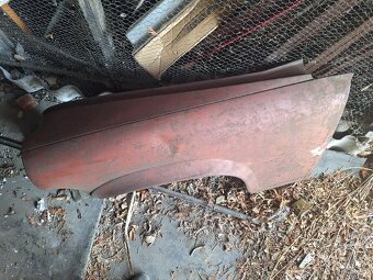 Škoda 1202 blatník - nepoužitý - 2