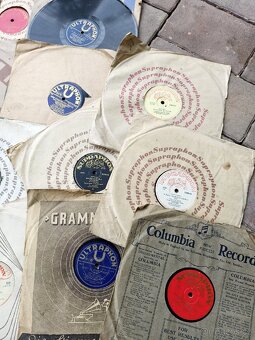 24x staré gramofonové desky - 2