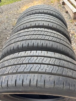Letní 215/65R16 C Kumho - 2