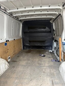 Volkswagen Crafter 2.0 TDI - 2