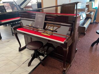 Značkové pianino Petrof opus. 560096 se zárukou 5 let, - 2