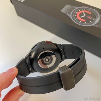 Chytré hodinky Samsung Galaxy Watch5 PRO v záruce - 2