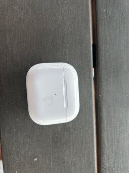 Prodám Apple airpods 3 - 2