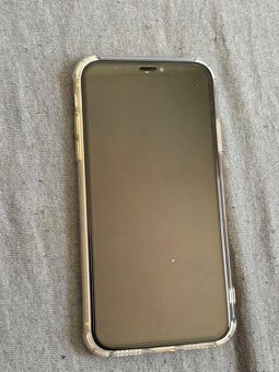 iPhone XR Yellow – 128 GB – na opravu nebo na díly
- 2