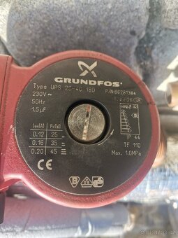 Grunfos UPS 25-40/180 - 2