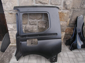 VW CADDY ZADNÍ BOKY-DVEŘE-PRÁH-NÁRAZNÍKY - 2