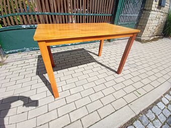 Jídelní stůl tvrdé dřevo - 2