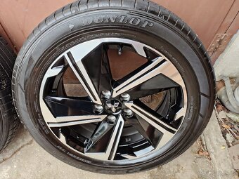 Mitsubishi 18x7J jako nová - 2