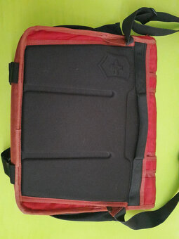 Taška přes rameno zn.Victorinox - na NB, manažerská - 2