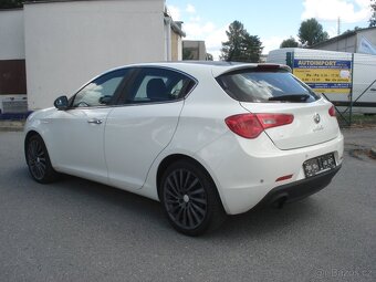 Alfa Romeo Giulietta 1.6 JTD - 2