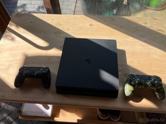 PS 4 + hry - 2