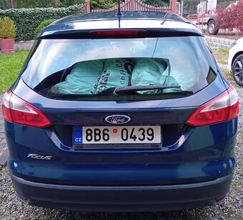 Ford focus kombi 1,6 16V - 2