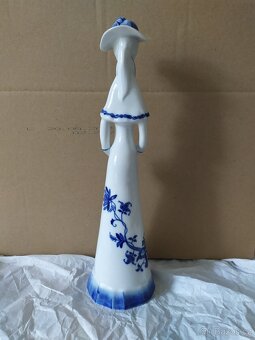 Porcelánová soška dáma s deštníkem cibulák - 2