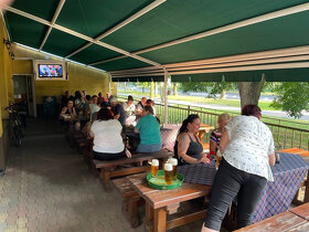 Altánek hospodský na zastřešení terasy na elektrický pohon - 2