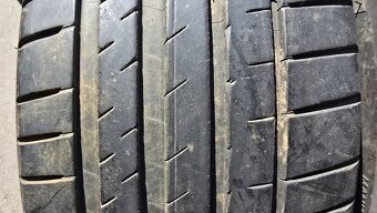 Letní pneu 235/45/18 Michelin - 2