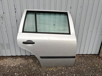 Octavia 1 zadní pravé dveře - 2