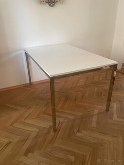 Prodám jídelní stůl - 2
