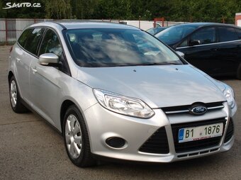 Ford Focus 1,6 16V kombi parksenzory,vyhřív sedadla,serviska - 2