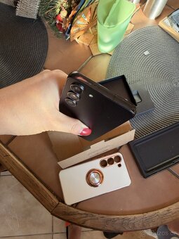 Samsung Galaxy S23 - 2