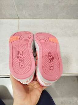 Dívčí tenisky 33 - 2