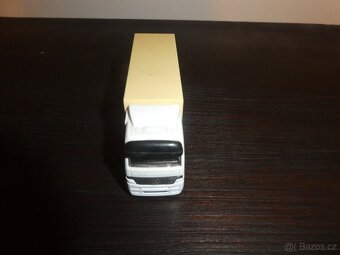 Model nákladního auta - 2