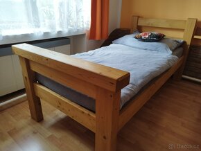 Dřevěná postel masiv + rošt 2ks - 2