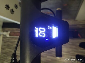 Aprilia esr2 elektrokoloběžka - 2