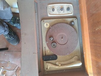 Gramoradio Tesla - 2