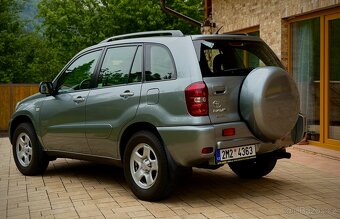 Toyota RAV-4 2.0 VVT-I benzín 110 KW 4x4 39 TKM - 2