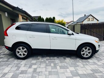 Volvo XC60 D3 120kW FWD velmi dobrý technický i vizuální sta - 2