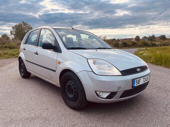 Ford Fiesta 1.3i - 2