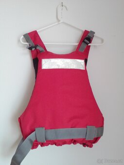 Záchranné vesty pro vodní sporty - nové - 2