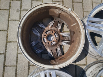 ALU disky Renault 6 ½ Jx16 4CH49 - 2