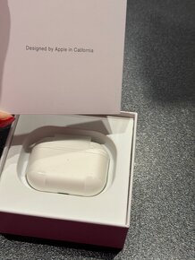 Apple AirPods druhe generace - nové - 2