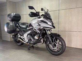 Honda NC 750 X DCT ABS - ČR / 1. MAJ / 4844 KM / TOP VÝBAVA - 2