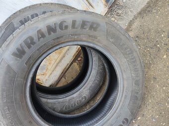 18"zánovní letní pneu Goodyear 255/65/18 4ks = 5000Kč - 2