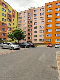 PRONAJMU PĚKNÝ BYT 3+1 V CENTRU OSTRAVY ZA DOBROU CENU BEZ - 2