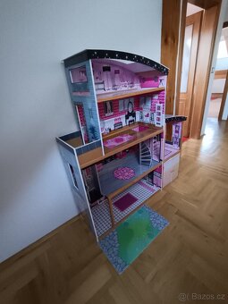 Domeček pro panenky - 2