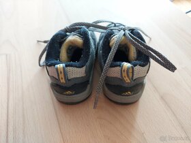 Adidas vel. 20 - 2