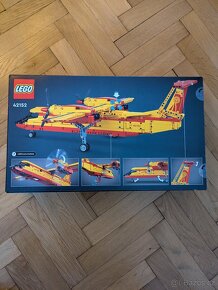 LEGO Technic 42152 Hasičský letoun - 2