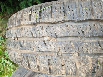 195/70R15 C pneu zimní vzorek 6-9mm - 2